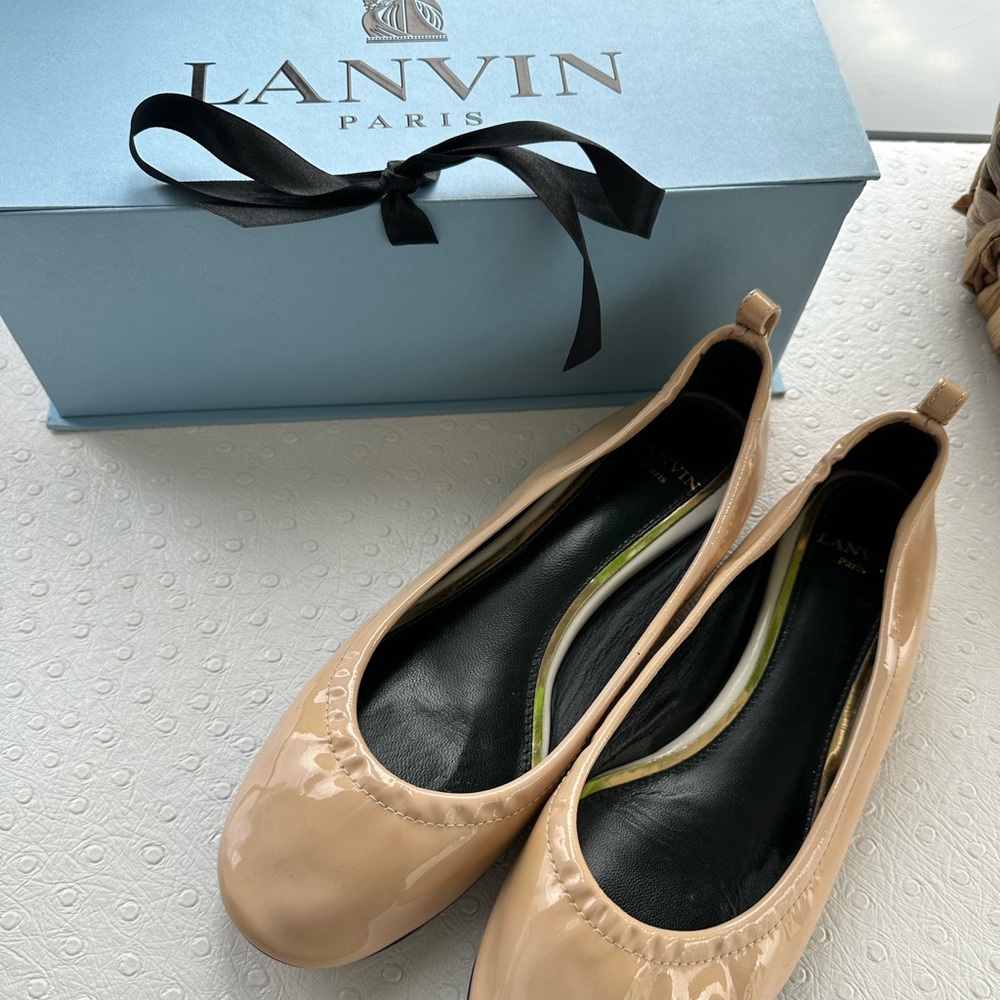 LANVIN classic patent ballet flat size 38 (fits like size 37)